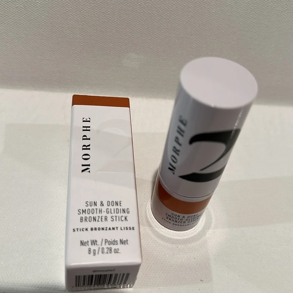 Morphe 2 Sun & Done Smooth-Gliding Bronzer Stick in Caramel Clove.
